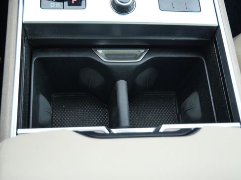 Certified 2023 Land Rover Range Rover SE AWD/4WD image 20