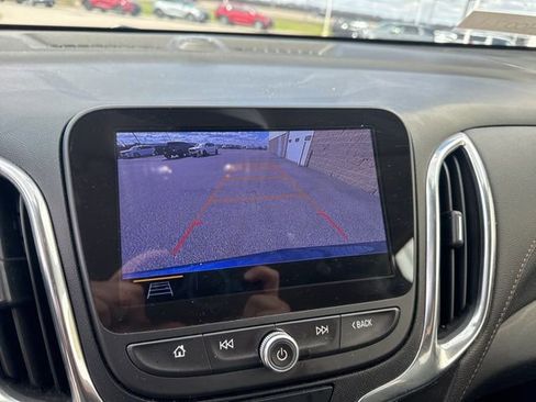 Used 2020 Chevrolet Equinox Premier image 16