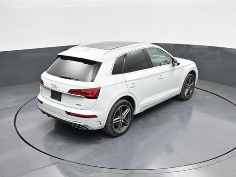 Used 2021 Audi Q5 e Premium Plus image 30