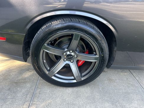 Used 2020 Dodge Challenger SRT Hellcat image 9