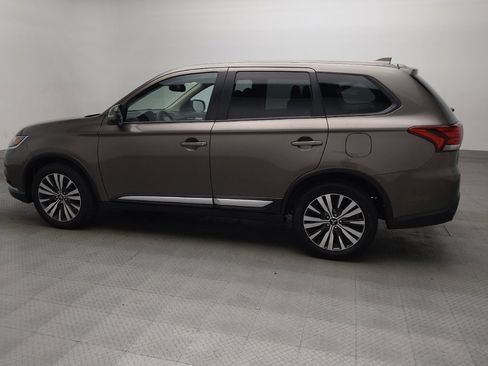 Used 2020 Mitsubishi Outlander SE FWD image 3