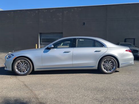 Used 2022 Mercedes-Benz S 580 4MATIC Sedan image 6