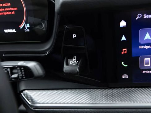 Certified 2026 Porsche Cayenne S AWD/4WD image 32