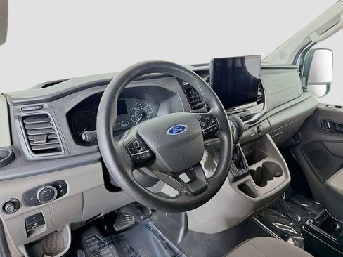 Used 2023 Ford Transit 350 XLT image 17
