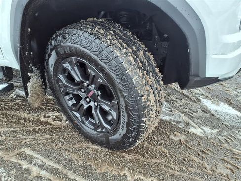 Certified 2025 GMC Canyon Elevation w/ Convenience Package image 37