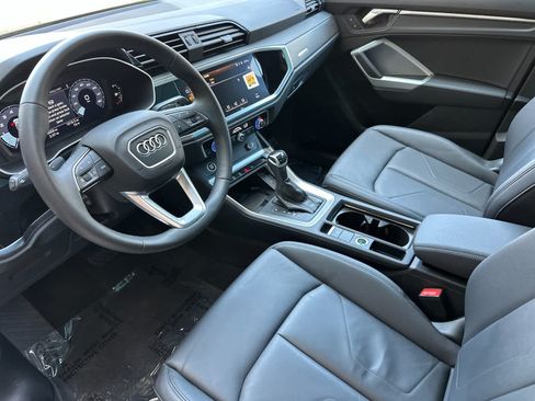 Used 2025 Audi Q3 2.0T Premium w/ Convenience Package AWD/4WD image 11