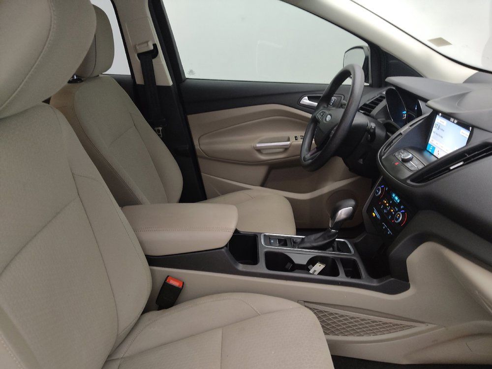 Used 2019 Ford Escape SE FWD image 21