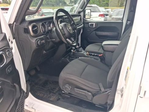 Used 2021 Jeep Wrangler Unlimited Sport AWD/4WD image 7