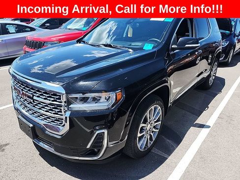 Used 2023 GMC Acadia Denali w/ Denali Ultimate Package FWD image 2