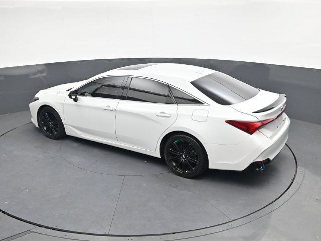Used 2019 Toyota Avalon Touring FWD image 27