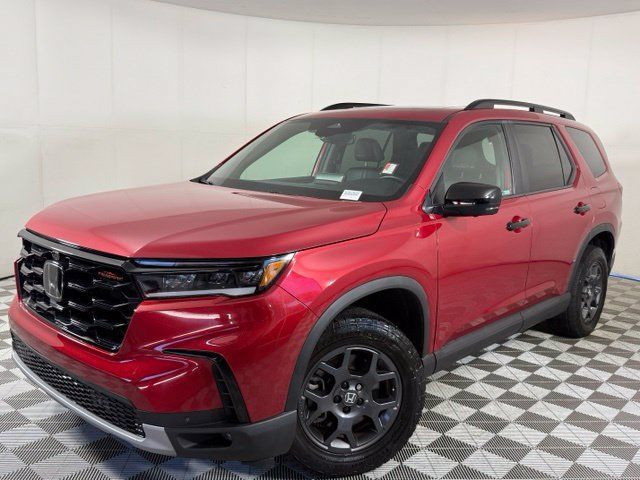 Used 2024 Honda Pilot TrailSport image 2