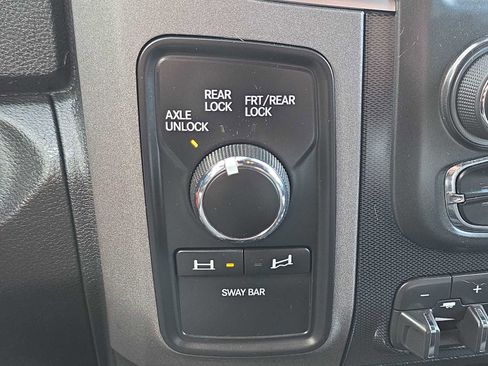 Used 2018 RAM 2500 Power Wagon w/ Luxury Group image 25