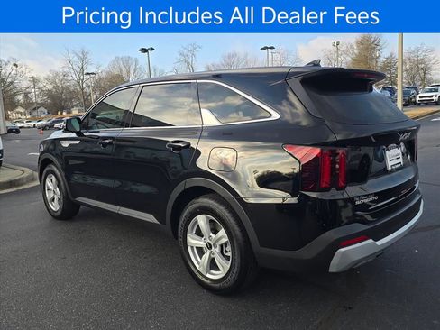 New 2026 Kia Sorento LX FWD image 5