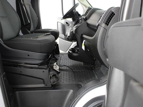 Used 2025 RAM ProMaster 2500 w/ Quick Order Package 22G SLT FWD image 18