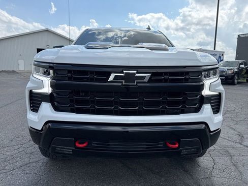 Used 2024 Chevrolet Silverado 1500 LT Trail Boss w/ Convenience Package II AWD/4WD image 7