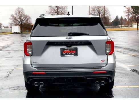 Used 2024 Ford Explorer ST w/ Equipment Group 401A image 4