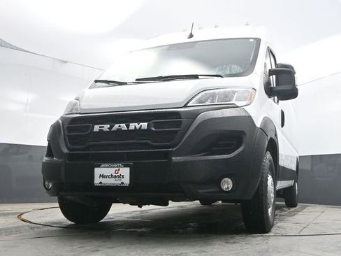 Used 2025 RAM ProMaster 2500 w/ Convenience Group FWD image 30