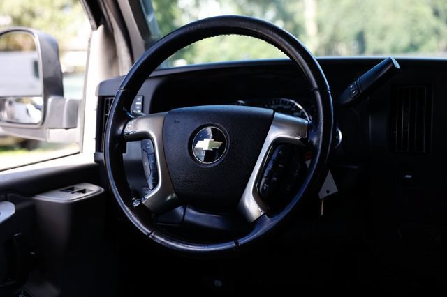Used 2019 Chevrolet Express 3500 LT w/ LT Preferred Equipment Group RWD image 31