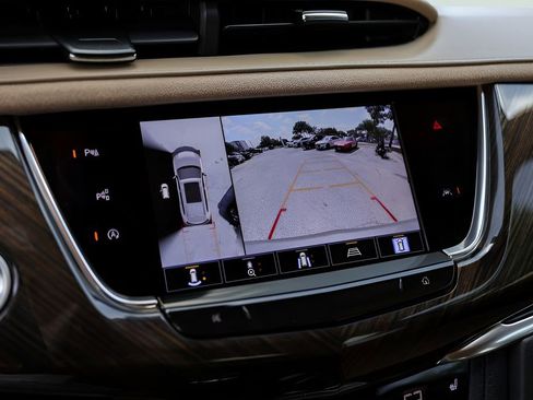 Used 2023 Cadillac XT6 Premium Luxury w/ Platinum Package FWD image 20
