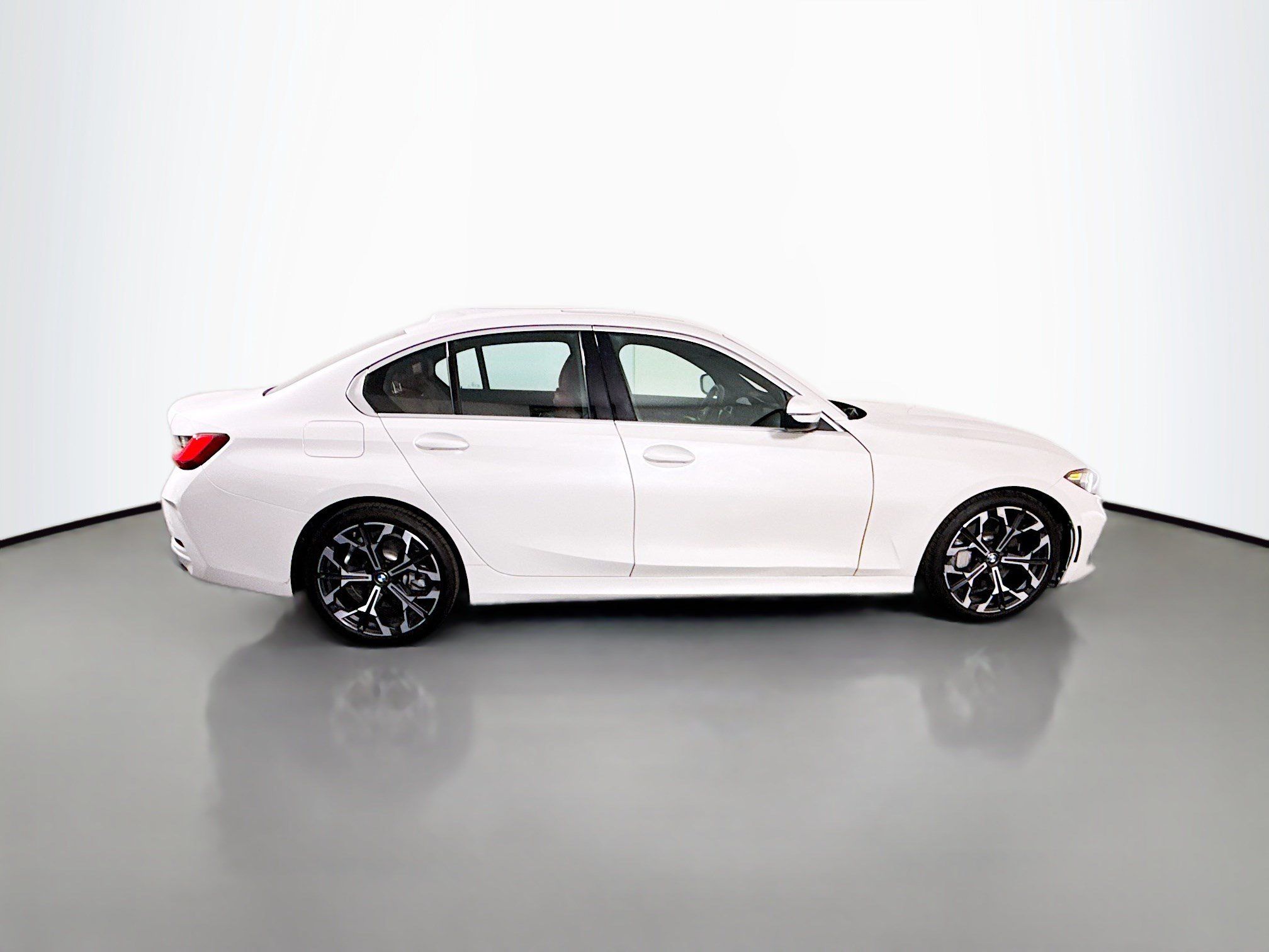 Used 2026 BMW 330i Sedan RWD image 11