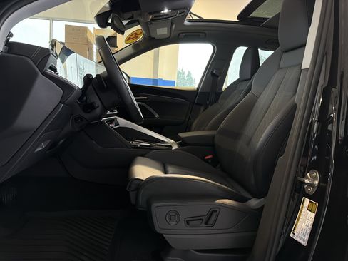 Used 2025 Audi Q5 Prestige AWD/4WD image 16