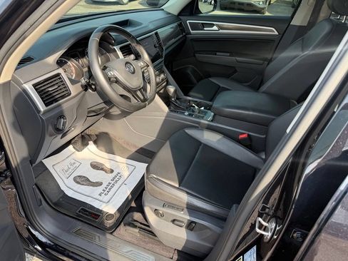 Used 2018 Volkswagen Atlas SEL AWD/4WD image 13