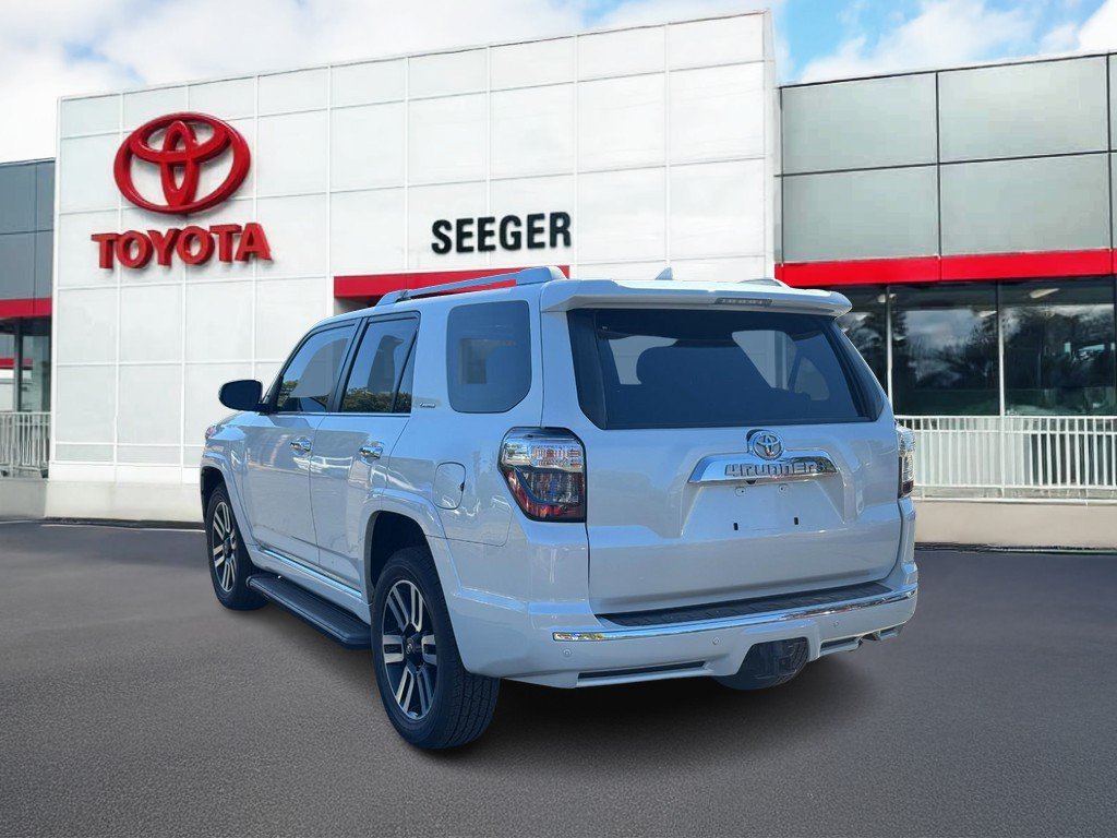 Used 2024 Toyota 4Runner Limited AWD/4WD image 9