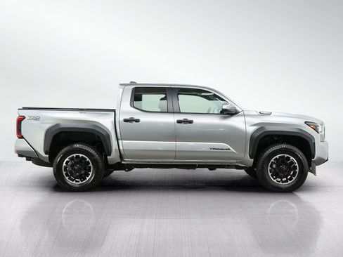 Used 2026 Toyota Tacoma TRD Off-Road AWD/4WD image 6