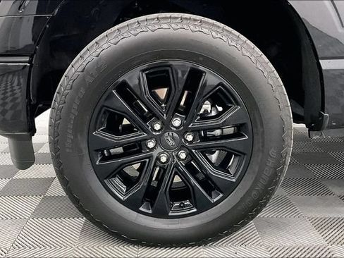 Used 2025 Ford F150 Lariat AWD/4WD image 10