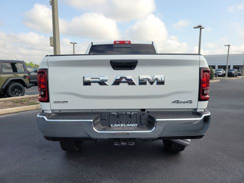 New 2026 RAM 2500 Tradesman AWD/4WD image 7