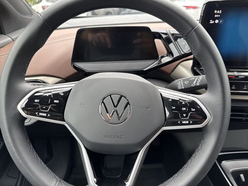 Used 2023 Volkswagen ID.4 Pro image 11