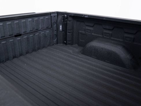 Used 2019 GMC Sierra 1500 SLT w/ SLT Premium Plus Package RWD image 80