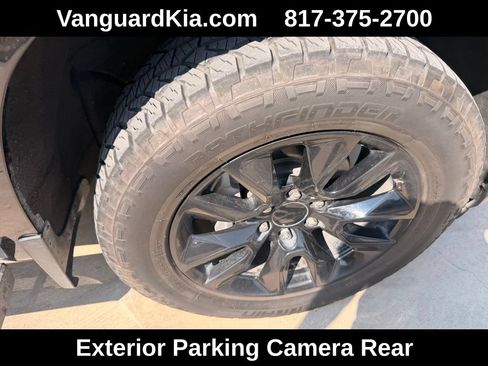 Used 2020 Chevrolet Silverado 1500 Custom w/ Custom Value Package RWD image 11