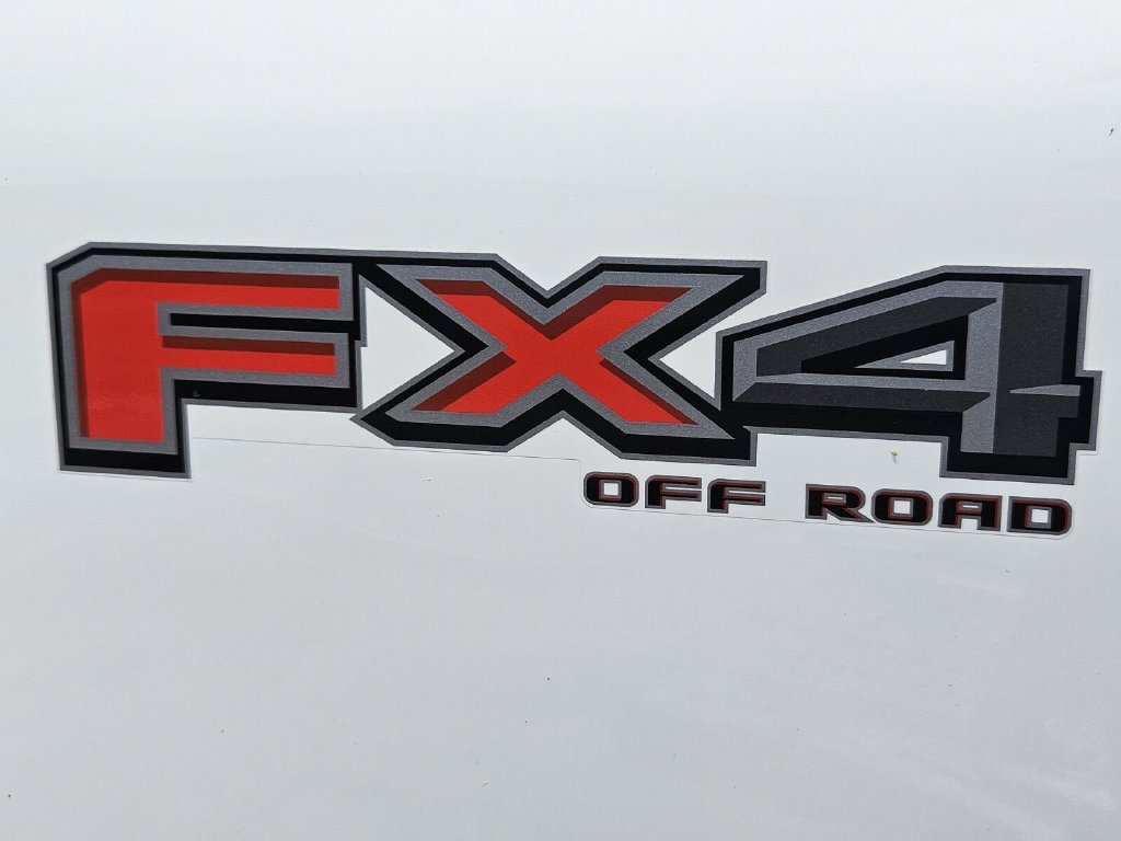 New 2026 Ford F250 XL w/ FX4 Off-Road Package AWD/4WD image 8
