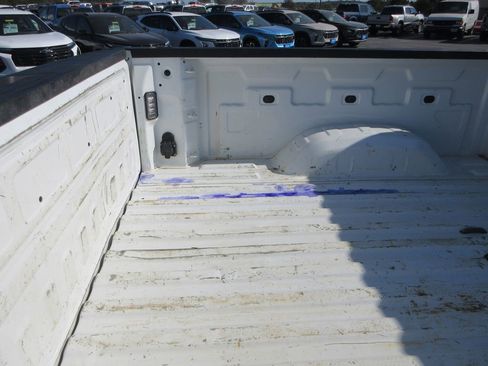 Used 2024 GMC Sierra 2500 Pro w/ Convenience Package image 12