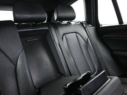 Used 2019 BMW X3 sDrive30i RWD image 14