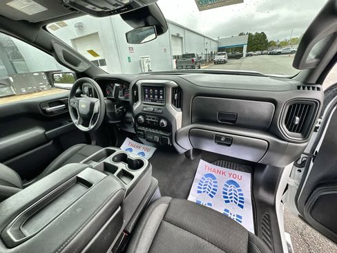 Used 2024 Chevrolet Silverado 1500 Custom image 28