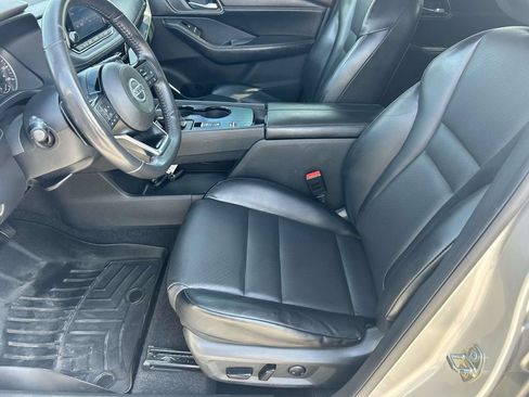 Used 2021 Nissan Rogue SV w/ Premium Package FWD image 17