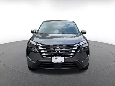 Used 2025 Nissan Rogue SV FWD image 4