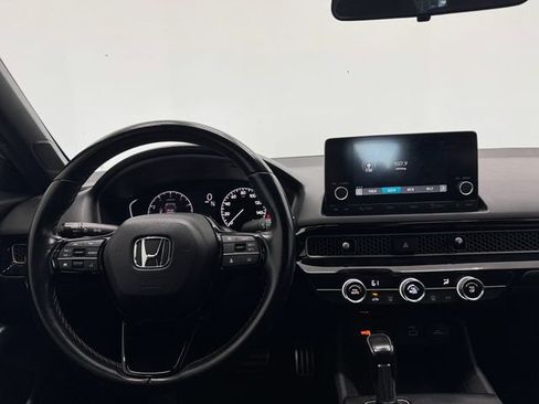 Used 2022 Honda Civic Sport image 3