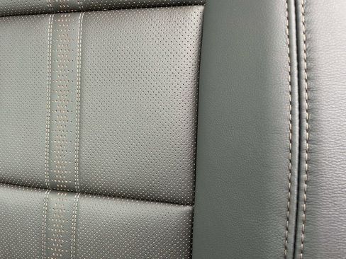 New 2025 Chevrolet Suburban High Country image 20