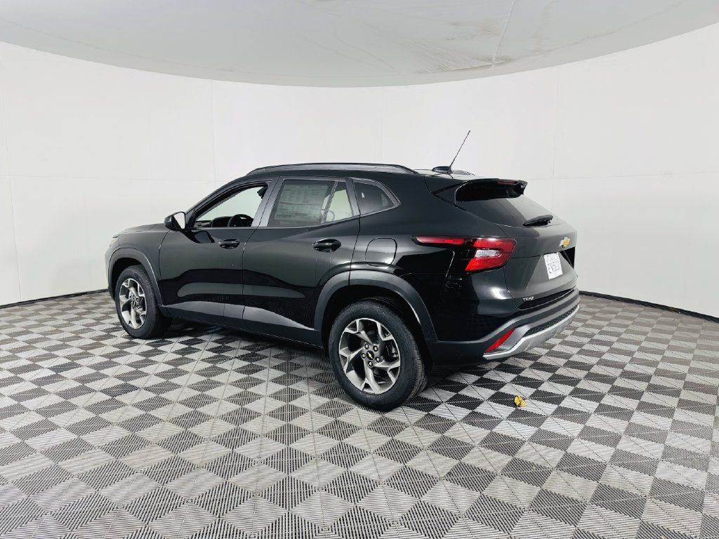 Used 2026 Chevrolet Trax LT FWD image 21