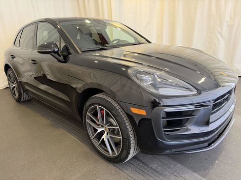 Certified 2023 Porsche Macan S image 7