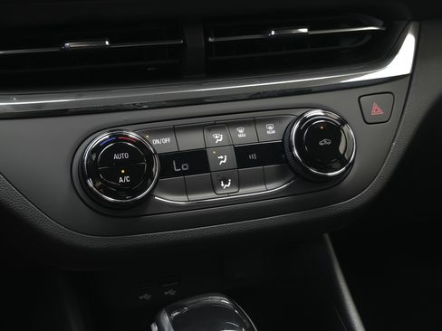 New 2026 Buick Envista Preferred FWD image 15