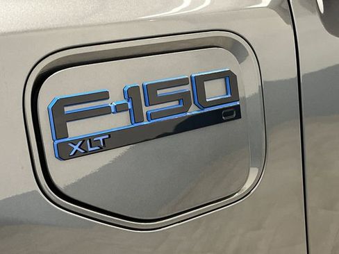 Used 2025 Ford F150 Lightning XLT image 38
