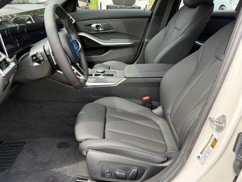 New 2026 BMW 330i Sedan w/ M Sport Package RWD image 21
