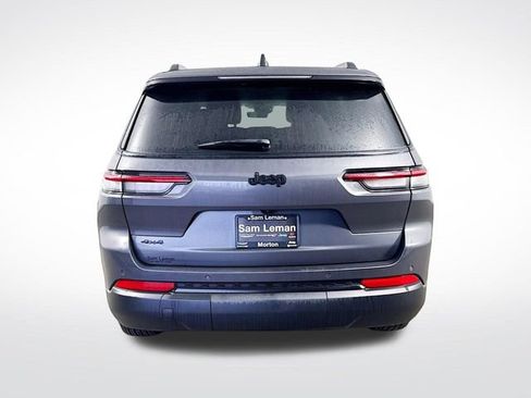 Used 2025 Jeep Grand Cherokee L Laredo image 6