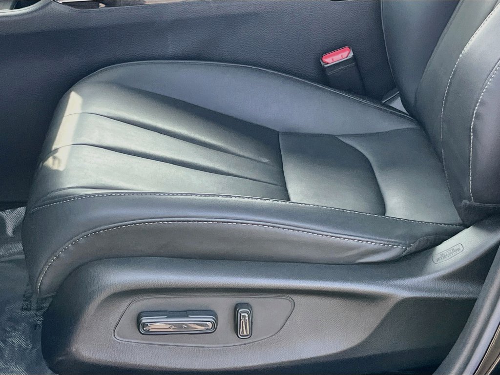 Used 2025 Acura ADX FWD image 18