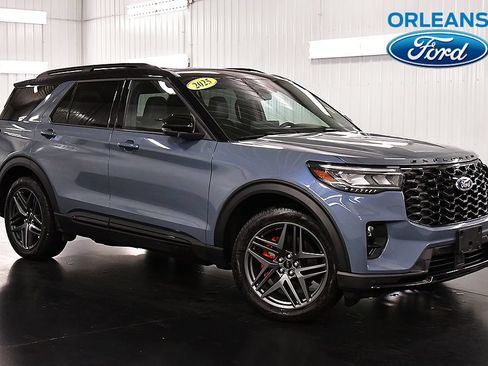 Used 2025 Ford Explorer ST AWD/4WD image 1