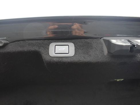 Used 2018 Lexus LS 500 image 46